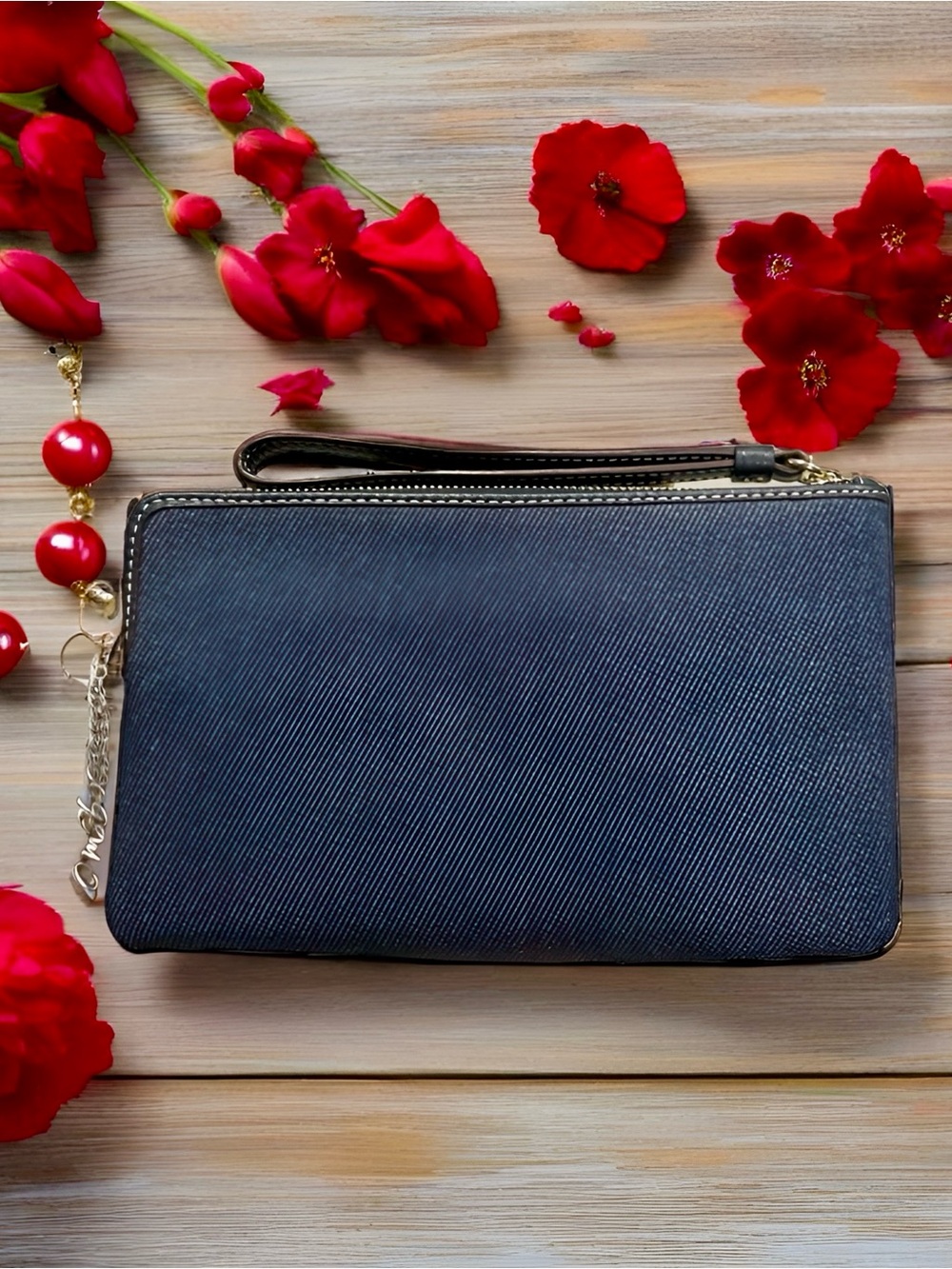 COACH Large Corner Zip Wristlet | Dark Denim Horse & Carriage Logo - Picture 3 of 3